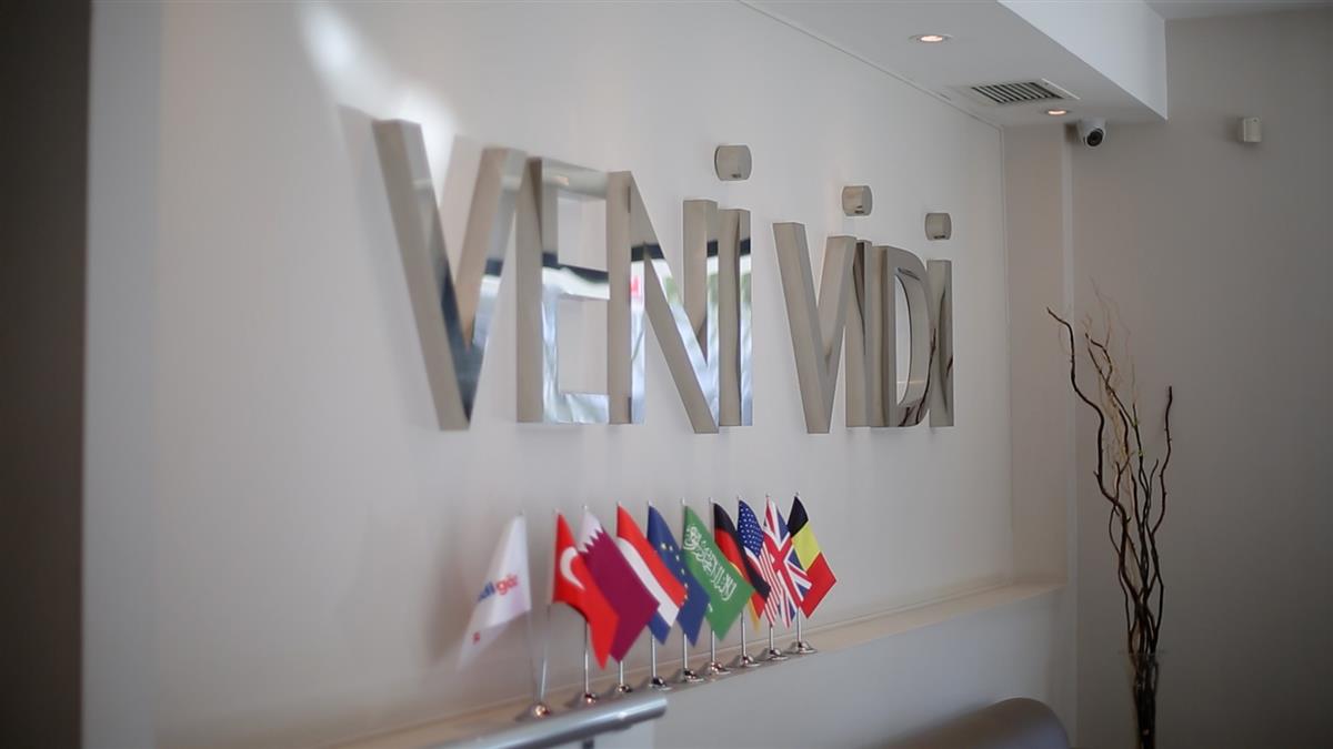 Veni Vidi Eye Health Center - Entry